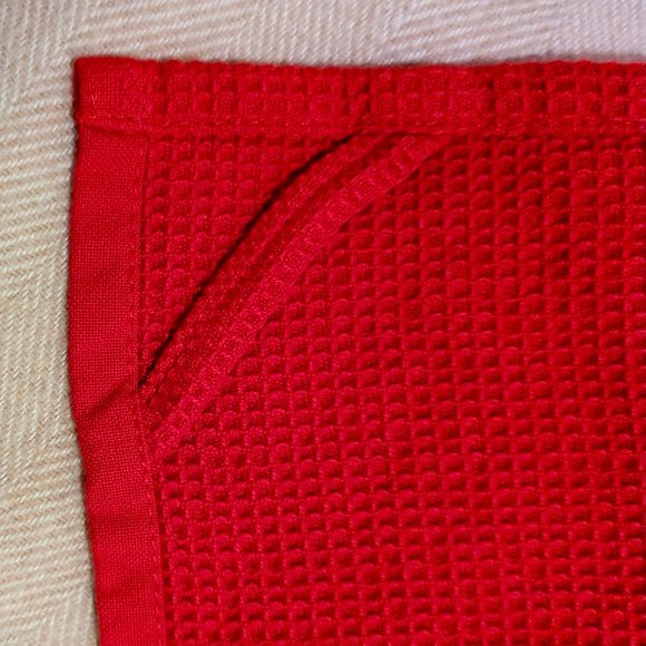 NWT Crate & Barrel Holiday Bear Towels SET of 2 (Gingerbread design) - Picture 4 of 12